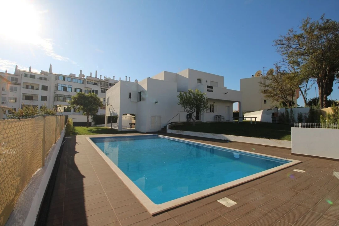Moradia T7 para Venda em Albufeira e Olhos de Água Foto 11
