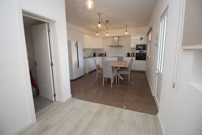 Moradia T7 para Venda em Albufeira e Olhos de Água