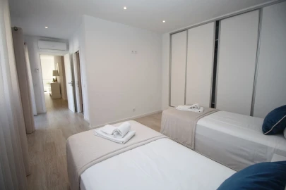 Moradia T7 para Venda em Albufeira e Olhos de Água
