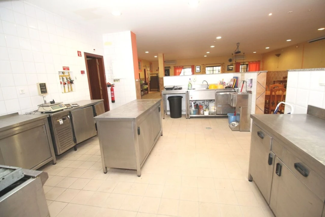 Moradia T7 para Venda em Paderne Foto 14