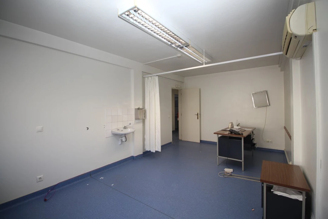 Apartamento T3 para Venda em São Bartolomeu de Messines Foto 12