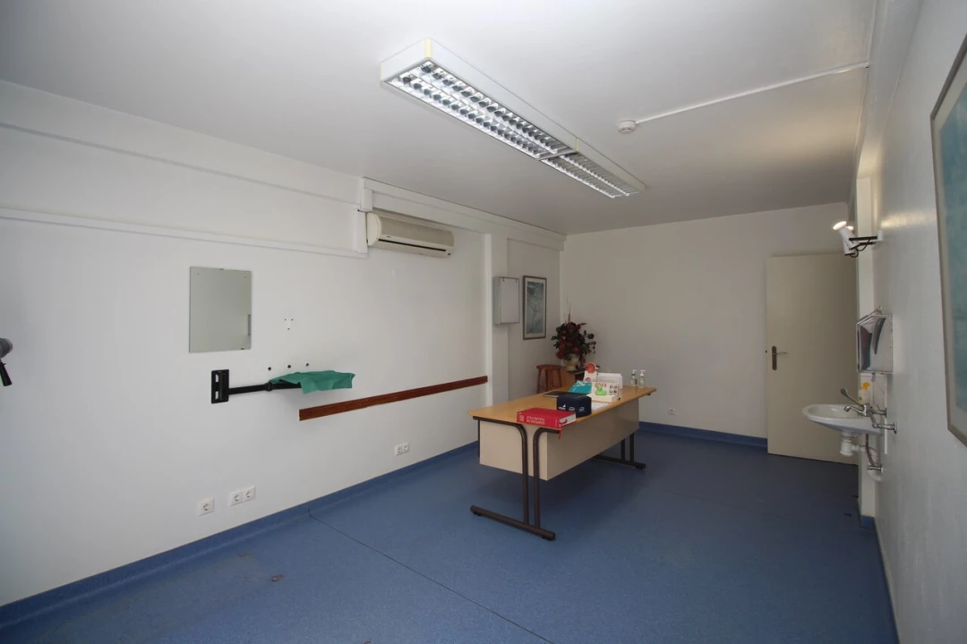 Apartamento T3 para Venda em São Bartolomeu de Messines Foto 15