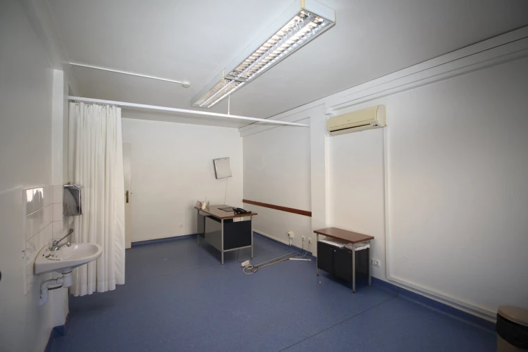 Apartamento T3 para Venda em São Bartolomeu de Messines Foto 11