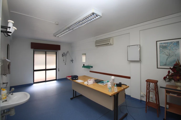 Apartamento T3 para Venda em São Bartolomeu de Messines Foto 14