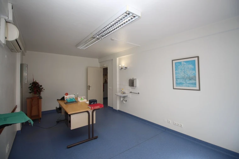 Apartamento T3 para Venda em São Bartolomeu de Messines Foto 16