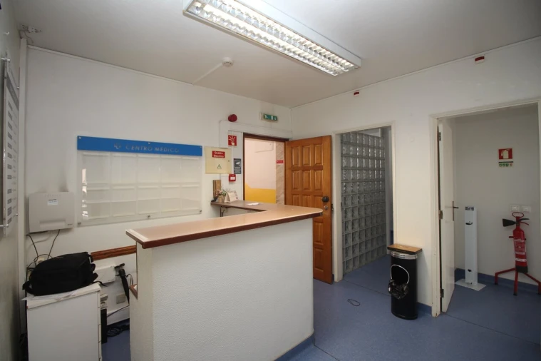 Apartamento T3 para Venda em São Bartolomeu de Messines Foto 17