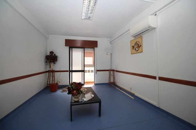 Apartamento T3 para Venda em São Bartolomeu de Messines Foto 30