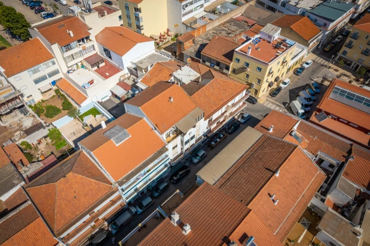 Apartamento T3 para Venda em São Bartolomeu de Messines Foto 9