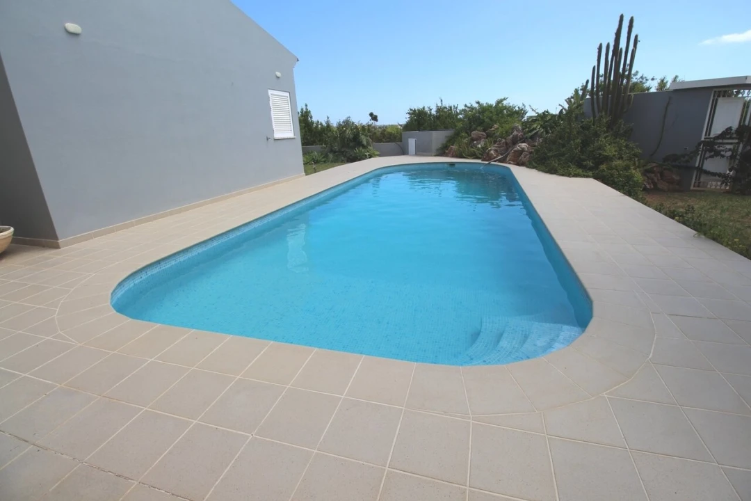 Moradia T5 para Venda em Guia Foto 29