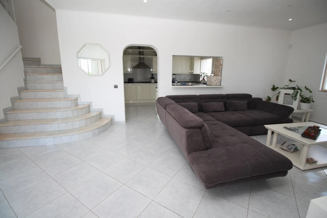 Moradia T5 para Venda em Guia Foto 37