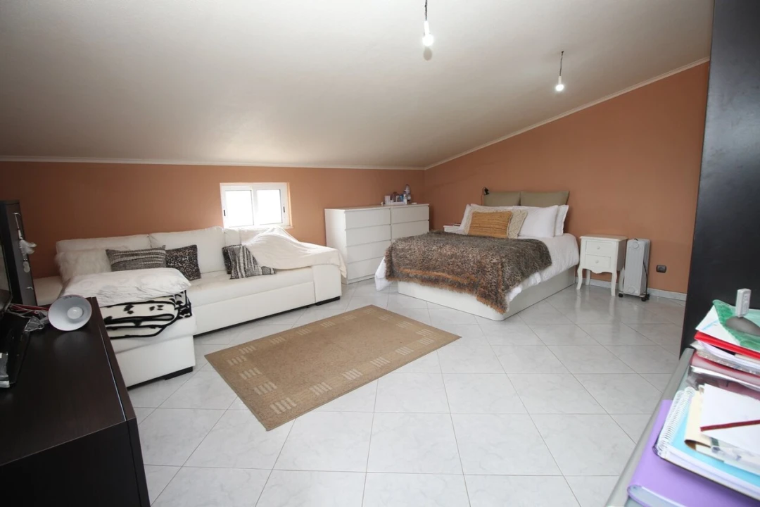 Moradia T5 para Venda em Guia Foto 45