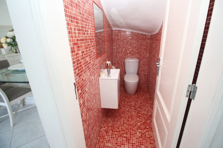 Moradia T5 para Venda em Guia Foto 13