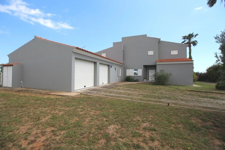 Moradia T5 para Venda em Guia Foto 25