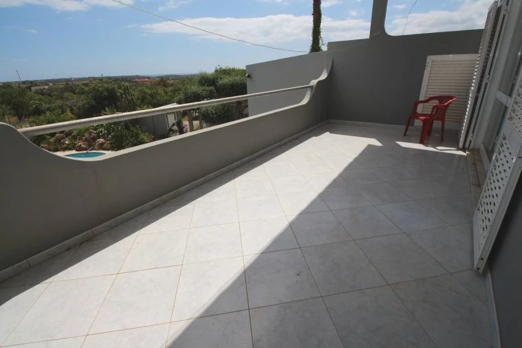 Moradia T5 para Venda em Guia Foto 50