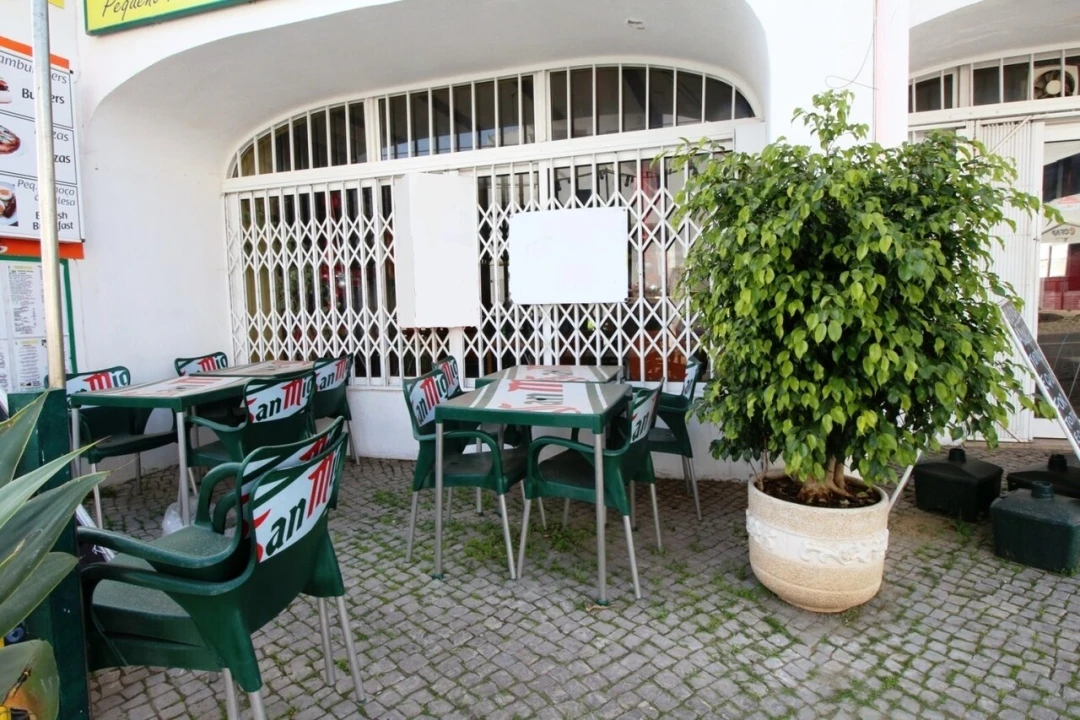 Loja para Venda em Albufeira e Olhos de Água Foto 16
