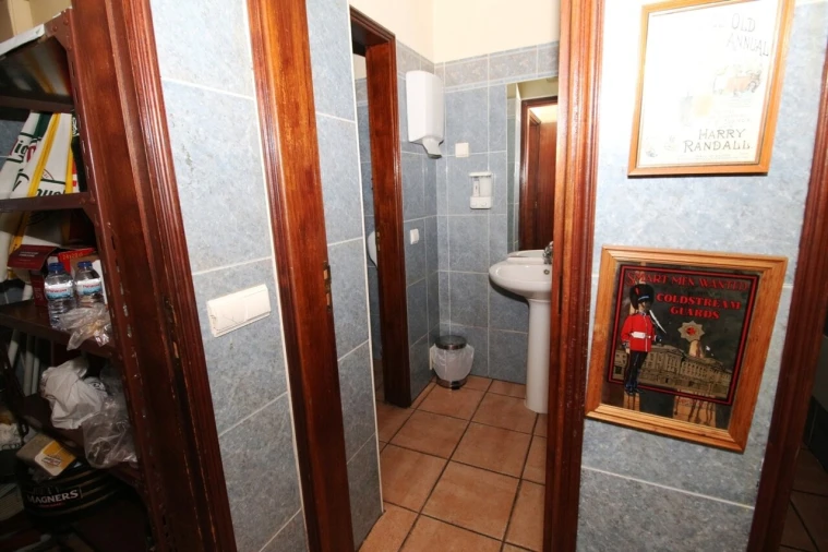 Loja para Venda em Albufeira e Olhos de Água Foto 7