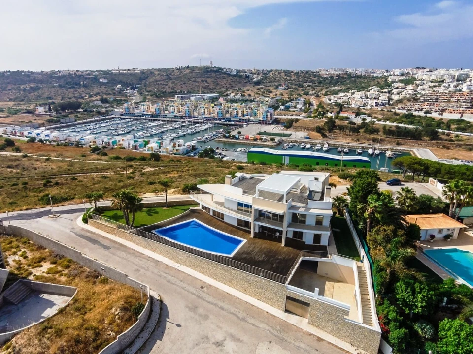 Moradia T5 para Venda em Albufeira e Olhos de Água Foto 9