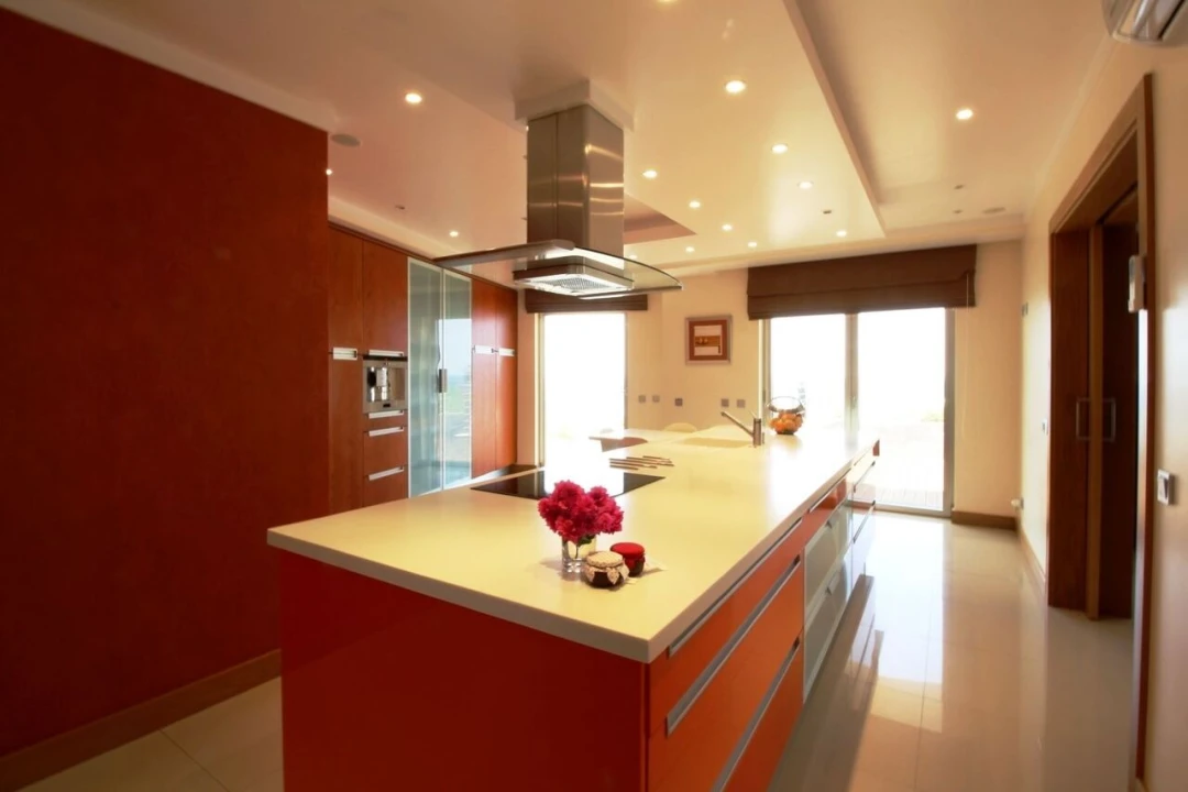 Moradia T5 para Venda em Albufeira e Olhos de Água Foto 14