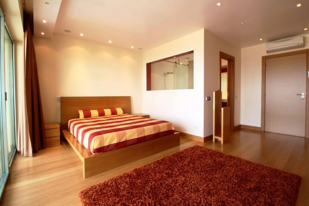 Moradia T5 para Venda em Albufeira e Olhos de Água Foto 27