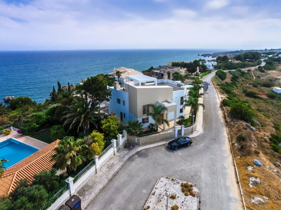 Moradia T5 para Venda em Albufeira e Olhos de Água Foto 8