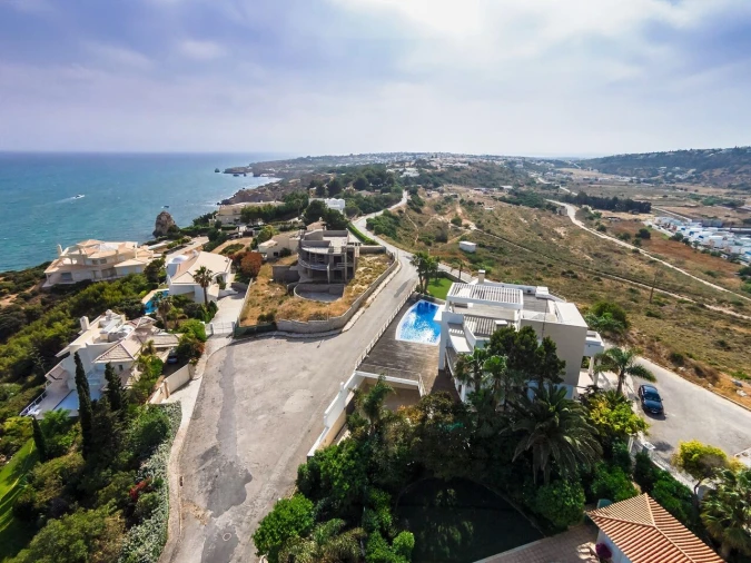 Moradia T5 para Venda em Albufeira e Olhos de Água Foto 3