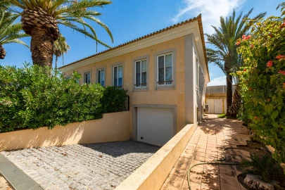 Moradia T4 para Venda em Albufeira e Olhos de Água