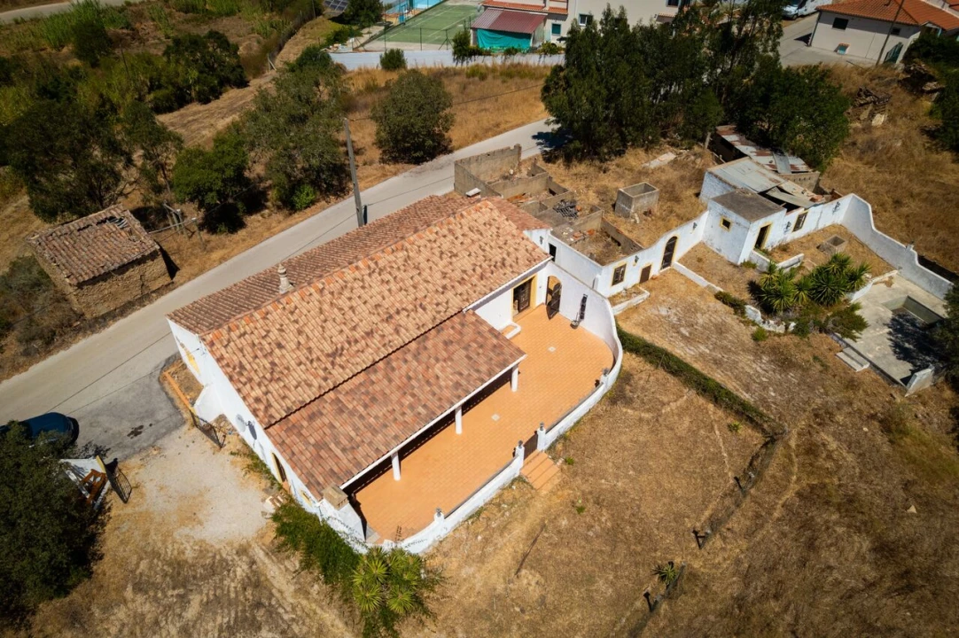 Moradia T3 para Venda em São Bartolomeu de Messines Foto 9