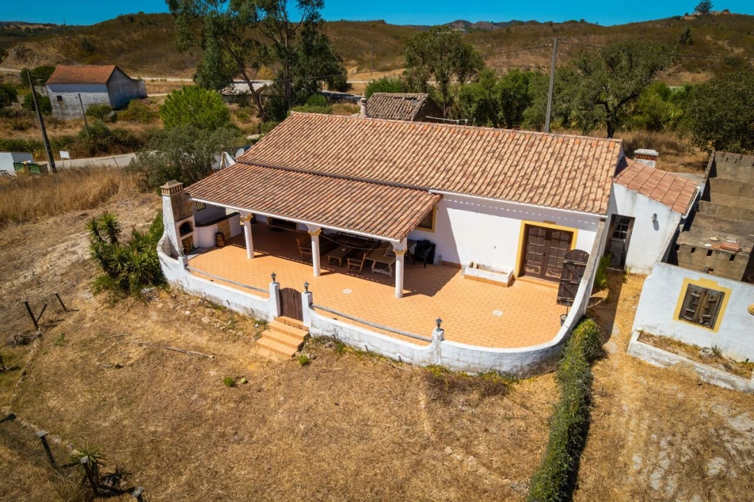 Moradia T3 para Venda em São Bartolomeu de Messines Foto 1