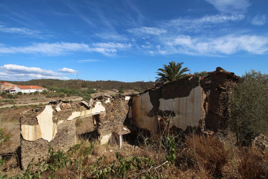 Moradia T4 para Venda em São Bartolomeu de Messines Foto 12