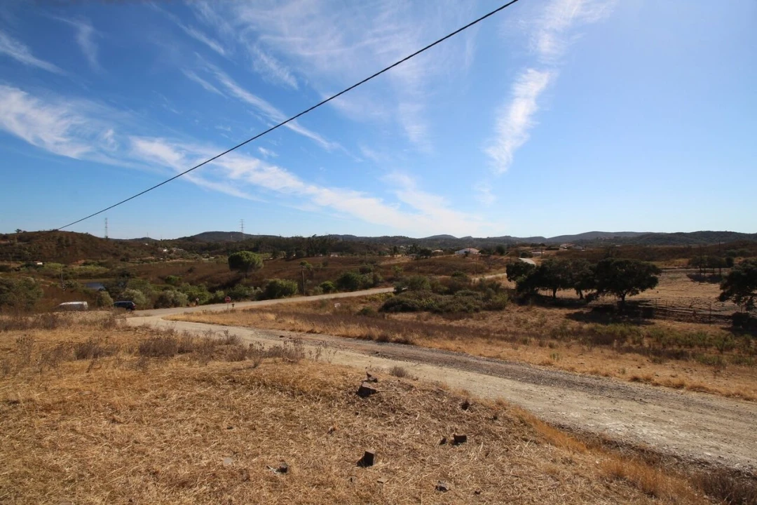 Moradia T4 para Venda em São Bartolomeu de Messines Foto 16