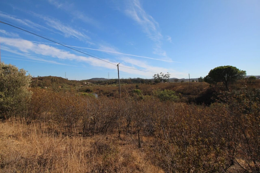 Moradia T4 para Venda em São Bartolomeu de Messines Foto 19