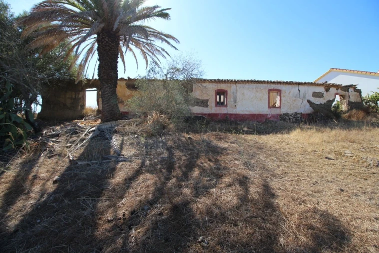 Moradia T4 para Venda em São Bartolomeu de Messines