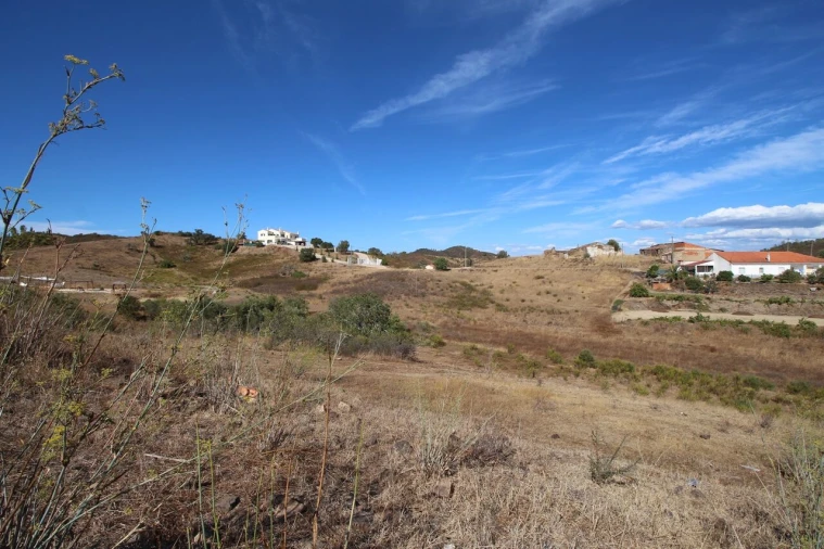 Moradia T4 para Venda em São Bartolomeu de Messines Foto 8