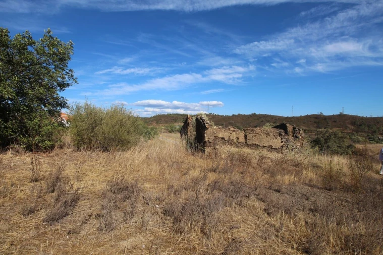 Moradia T4 para Venda em São Bartolomeu de Messines Foto 15