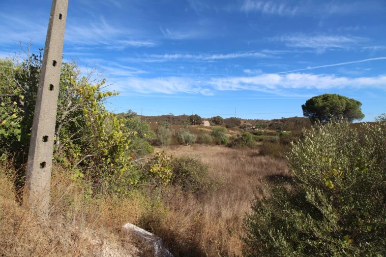 Moradia T4 para Venda em São Bartolomeu de Messines Foto 20