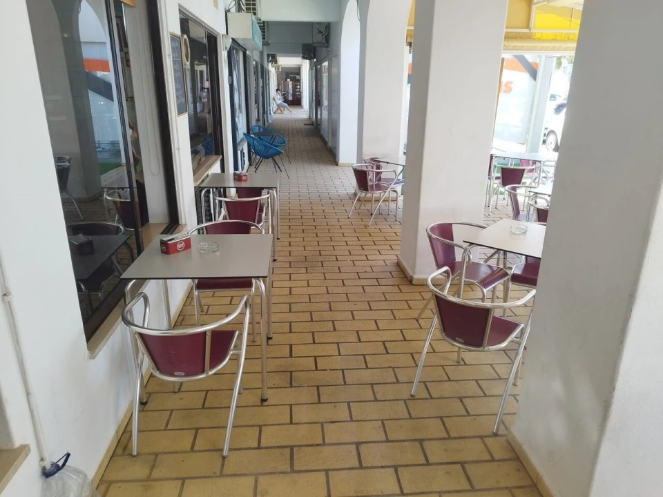 Loja para Venda em Albufeira e Olhos de Água Foto 10