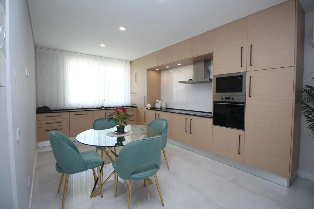 Moradia T3 para Venda em Ferreiras Foto 9