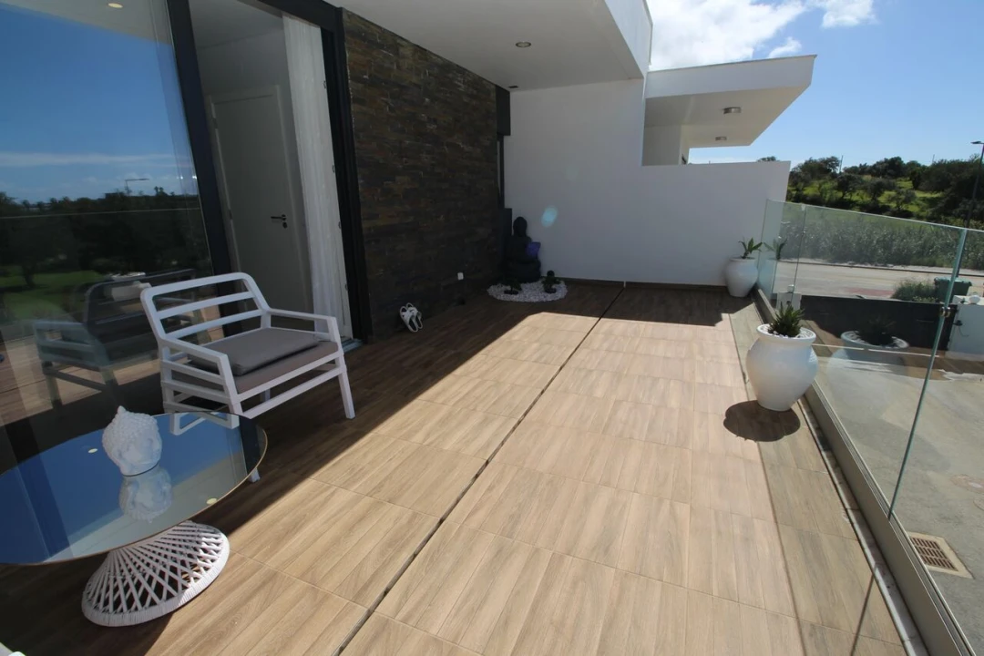 Moradia T3 para Venda em Ferreiras Foto 24