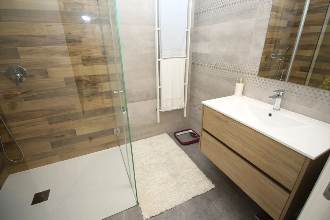 Moradia T3 para Venda em Ferreiras Foto 25