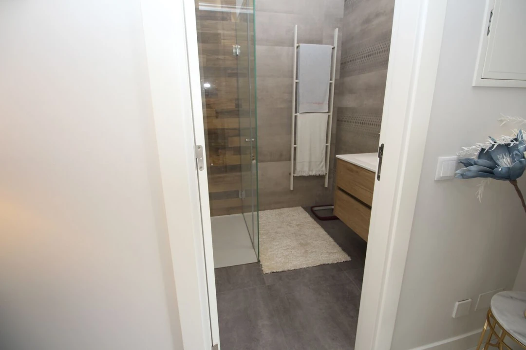 Moradia T3 para Venda em Ferreiras Foto 39