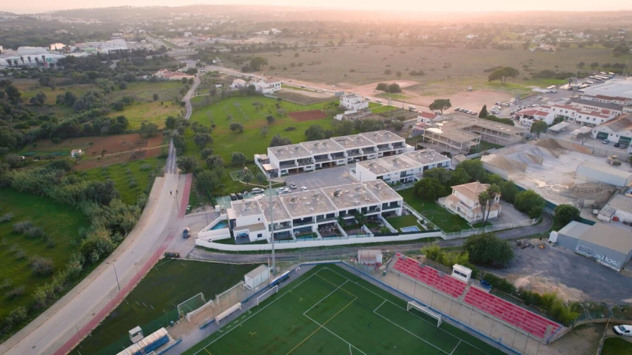 Moradia T3 para Venda em Ferreiras Foto 3