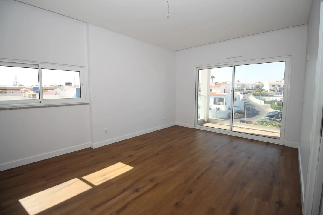 Apartamento T3 para Venda em Albufeira e Olhos de Água Foto 12