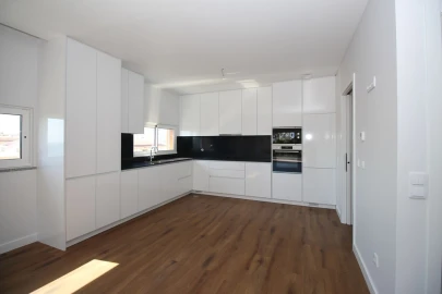 Apartamento T3 para Venda em Albufeira e Olhos de Água