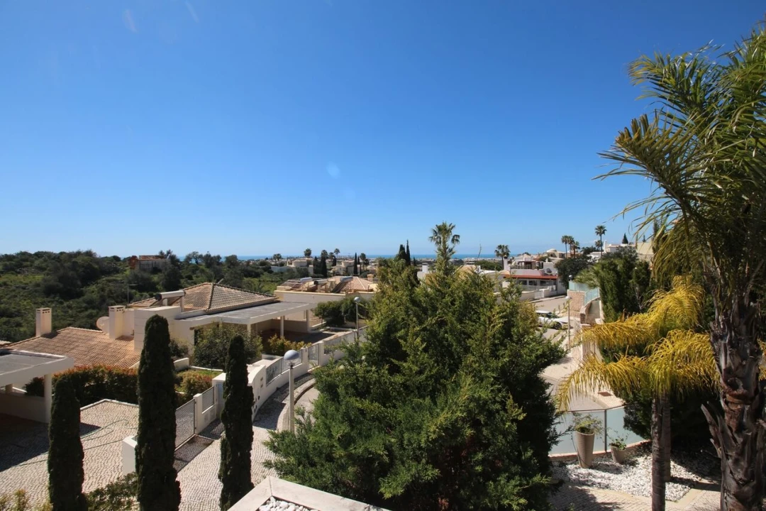 Moradia T4 para Venda em Albufeira e Olhos de Água Foto 49