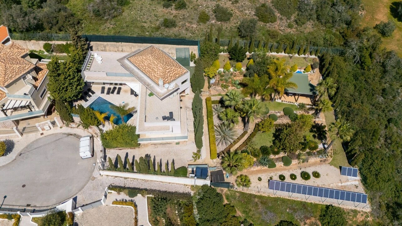 Moradia T4 para Venda em Albufeira e Olhos de Água Foto 6