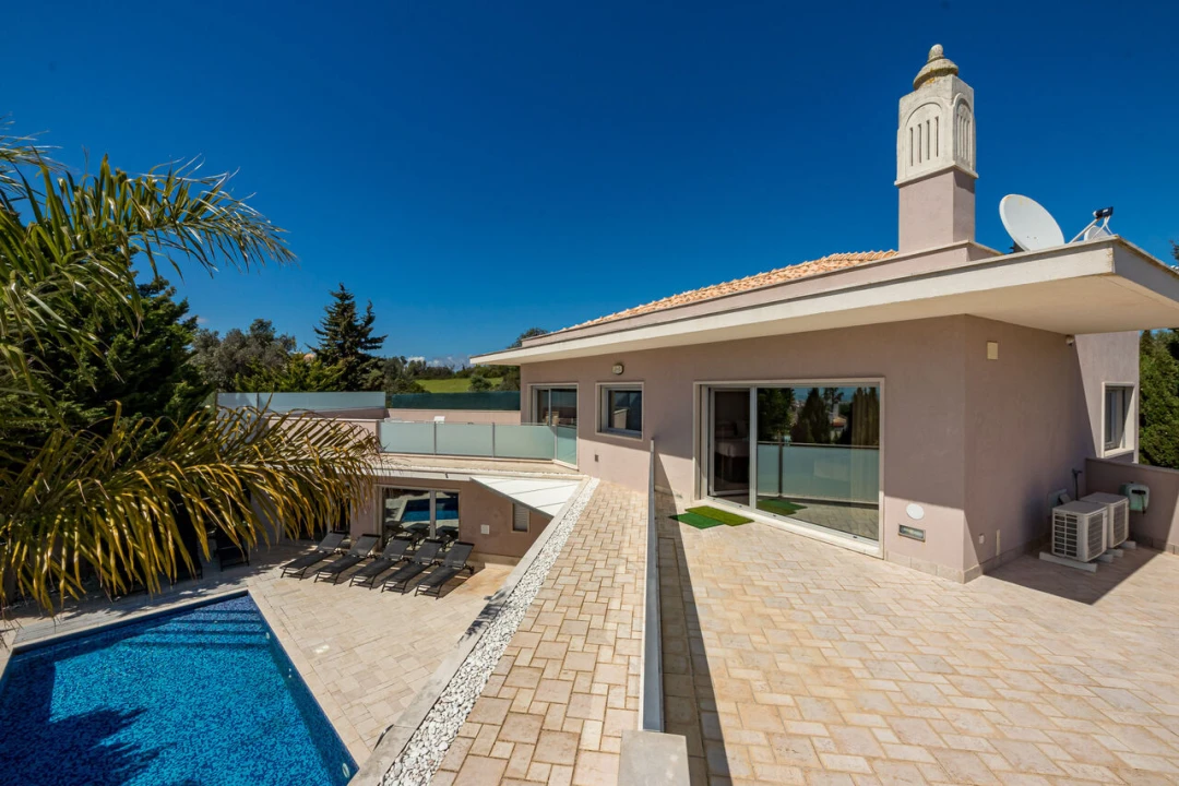 Moradia T4 para Venda em Albufeira e Olhos de Água Foto 27