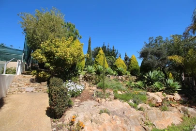 Moradia T4 para Venda em Albufeira e Olhos de Água