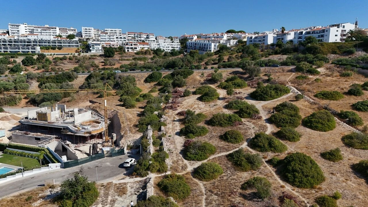Terreno para Venda em Albufeira e Olhos de Água Foto 12