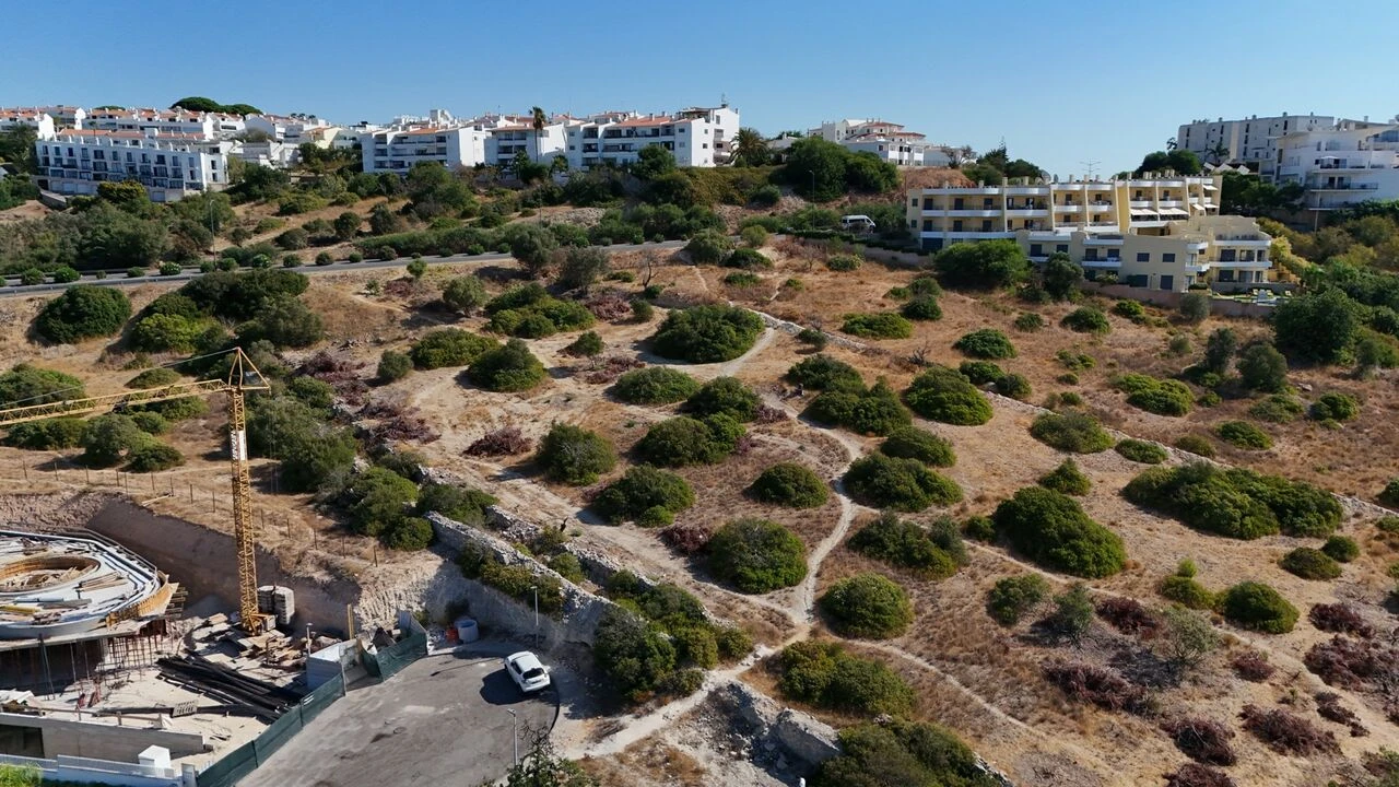 Terreno para Venda em Albufeira e Olhos de Água Foto 14