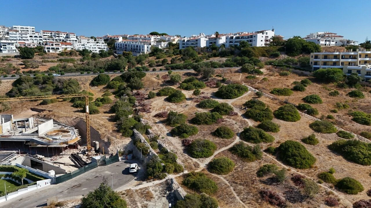 Terreno para Venda em Albufeira e Olhos de Água Foto 16